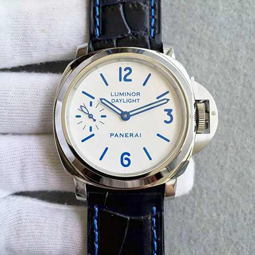 沛納海 Panerai Luminor Daylight Pam786B 搭配藍色時標及數字的白色錶盤-rhid-111137